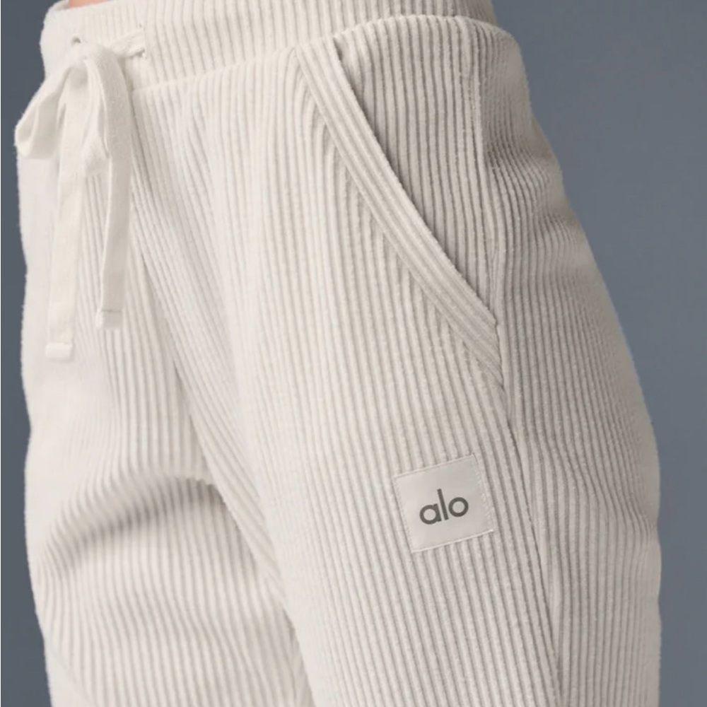 ALO Yoga White Ribbed Pants